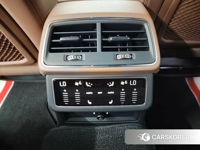 Audi A6 (C8) 2020 Черный из Кореи, фото 4