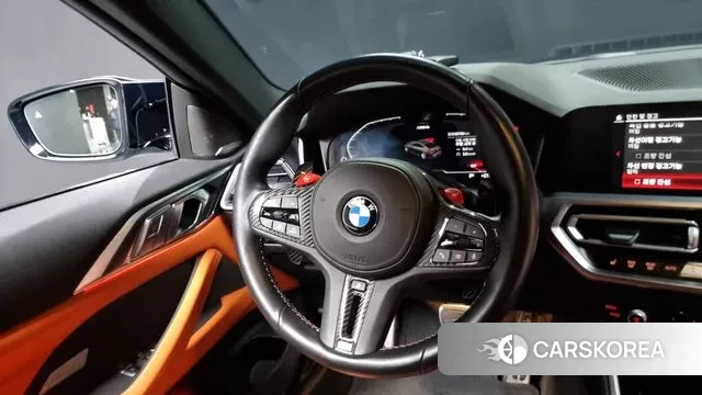 BMW M4 (G82) 2021 Светло-серебряный цвет из Кореи, фото 4