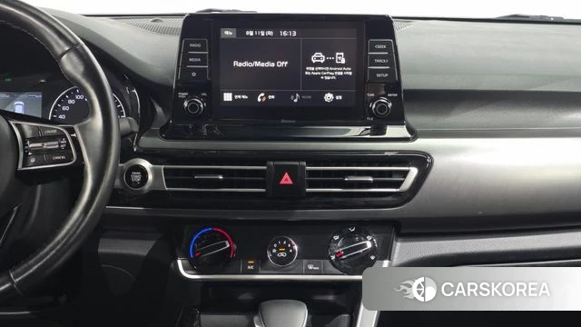 Kia Seltos 2021 Черный из Кореи, фото 4