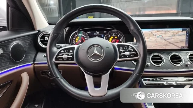 Mercedes-Benz E-Class W213 2019 Серебристо-серый из Кореи, фото 4