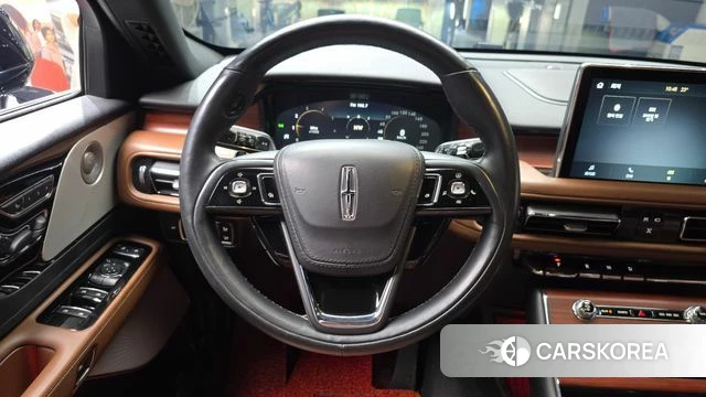 Lincoln Aviator 2nd generation 2022 Черный из Кореи, фото 4