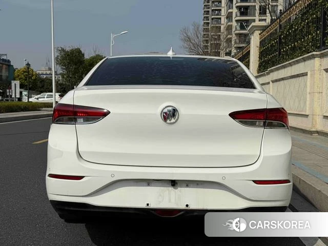 Buick Yinglang 2018 Белый из Китая, фото 4