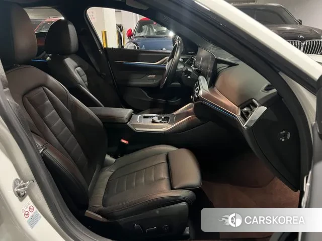 BMW i4 2024 Белый из Кореи, фото 4