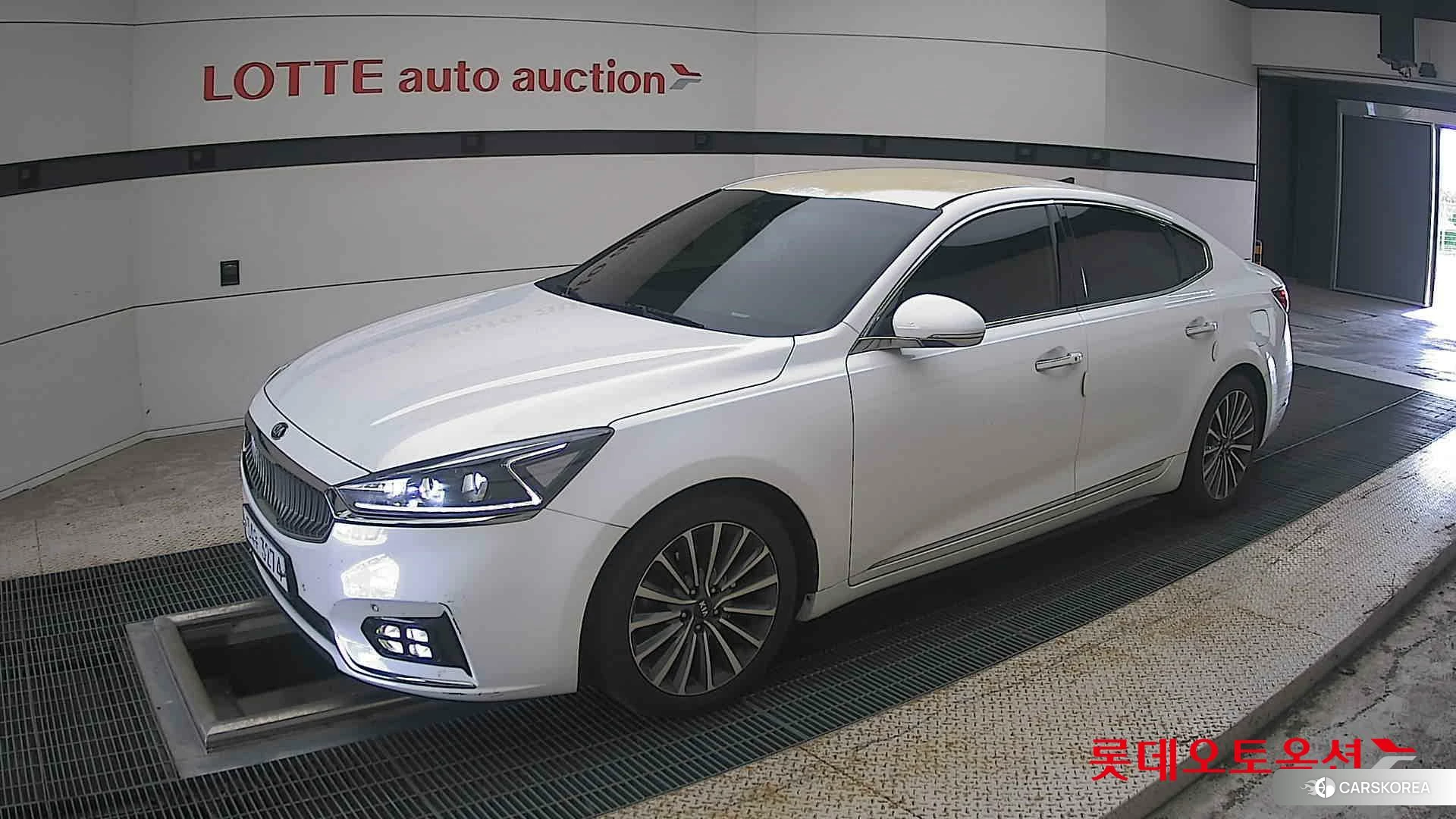 Kia K7 2018 Белый из Кореи, фото 4