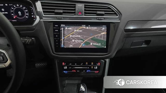 Volkswagen Tiguan second Generation 2022 Белый из Кореи, фото 4