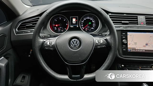 Volkswagen Tiguan second Generation 2020 Черный из Кореи, фото 4