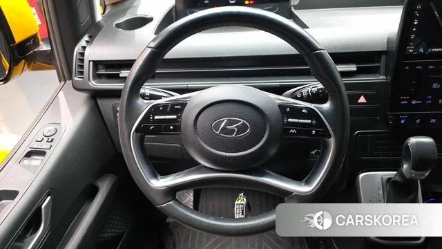 Hyundai Staria 2022 Желтый из Кореи, фото 4