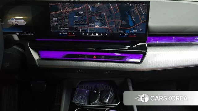 BMW 5 Series (G60) 2025 Белый из Кореи, фото 4