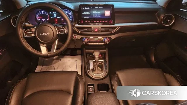 Kia The New K3 2nd generation 2021 Белый из Кореи, фото 4