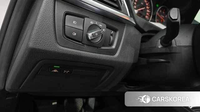 BMW 3 Series (F30) 2018 Белый из Кореи, фото 4