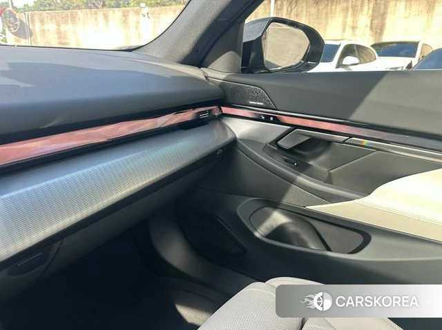 BMW i5 (G60) 2025 Синий из Кореи, фото 4