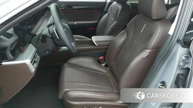 Hyundai Grandeur (GN7) 2023 Светло-серебряный цвет из Кореи, фото 4