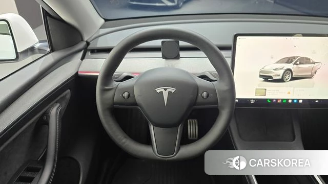Tesla Model Y 2023 Белый из Кореи, фото 4