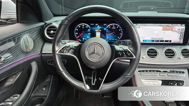 Mercedes-Benz E-Class W213 2022 Серебряный из Кореи, фото 4