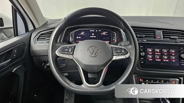 Volkswagen Tiguan second Generation 2021 Белый из Кореи, фото 4