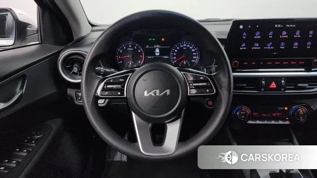 Kia The New K3 2nd generation 2021 Белый из Кореи, фото 4