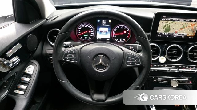 Mercedes-Benz C-Class W205 2018 Белый из Кореи, фото 4