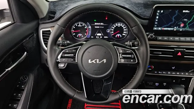 Kia Seltos 2022 Белый из Кореи, фото 4