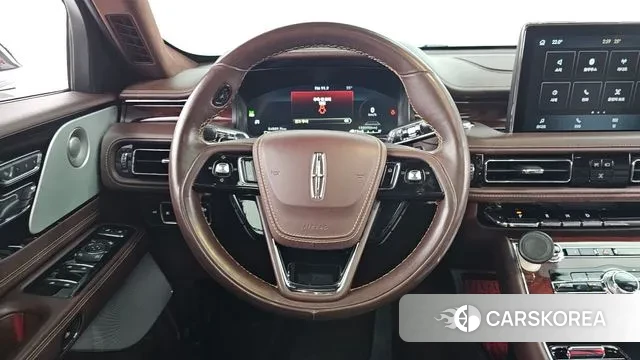 Lincoln Aviator 2nd generation 2020 Белый из Кореи, фото 4