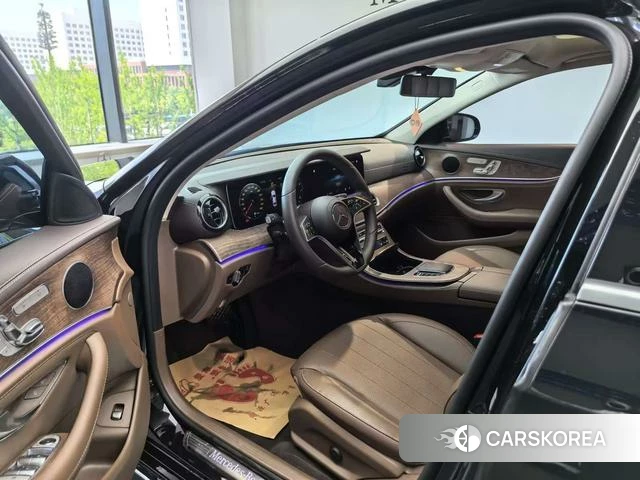 Mercedes-Benz E-class 2022 Черный из Китая, фото 4