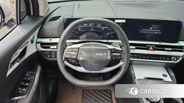 Kia The New Sportage 5th Generation Hybrid 2026 Серебристо-серый из Кореи, фото 4