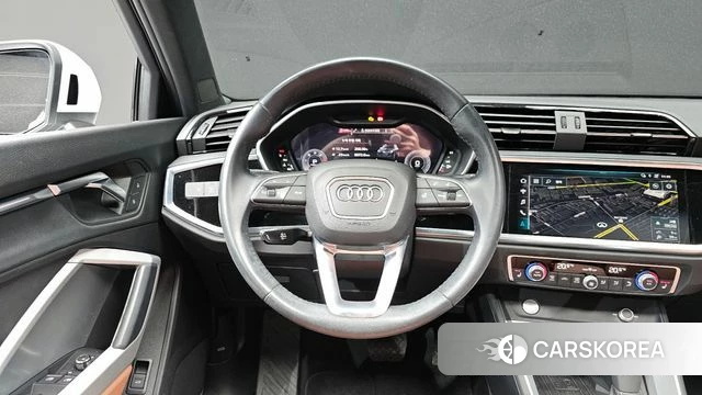 Audi Q3 (F3) 2020 Белый из Кореи, фото 4