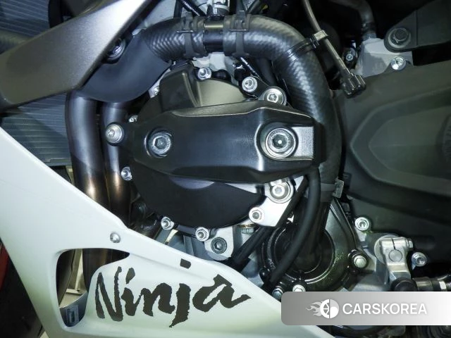 Проданный Kawasaki ZX-6R NINJA ABS 2024 из Японии