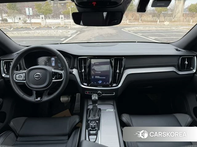 Volvo S60 2020 Белый из Китая, фото 4