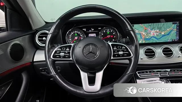 Mercedes-Benz E-Class W213 2019 Белый из Кореи, фото 4