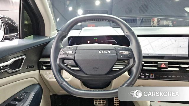 Kia The New Sportage 5th Generation Hybrid 2025 Черный из Кореи, фото 4