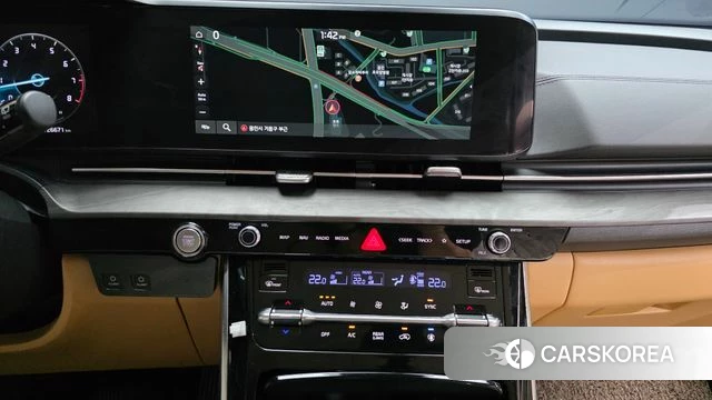 Kia Carnival 4th generation 2023 Белый из Кореи, фото 4