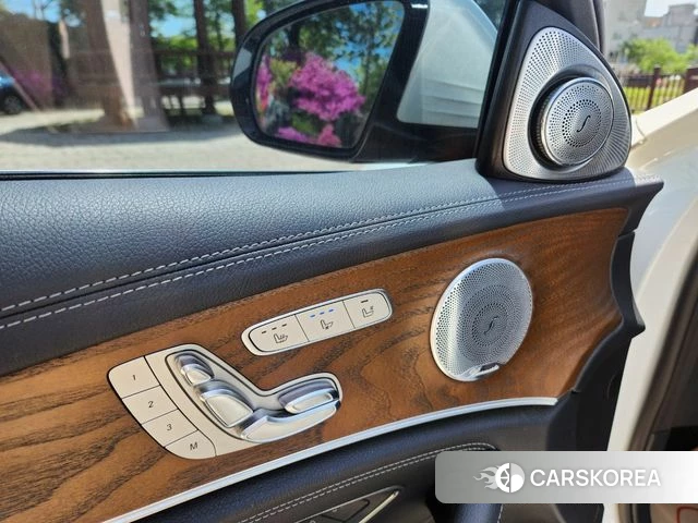 Mercedes-Benz E-Class W213 2018 Белый из Кореи, фото 4