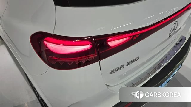 Mercedes-Benz EQA H243 2025 Белый из Кореи, фото 4