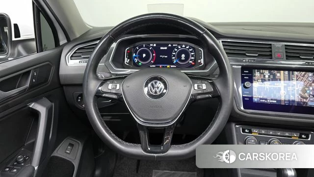 Volkswagen Tiguan Allspace 2020 Белый из Кореи, фото 4