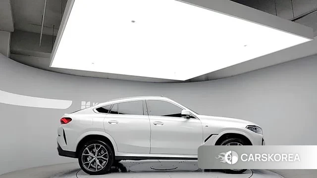 BMW X6 (G06) 2021 Белый из Кореи, фото 4