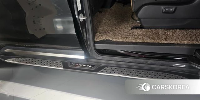 Kia Carnival 4th generation 2023 Черный из Кореи, фото 4