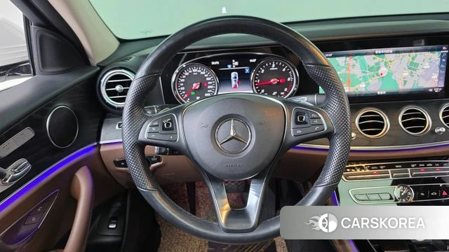 Mercedes-Benz E-Class W213 2018 Белый из Кореи, фото 4