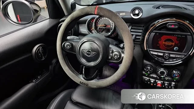 Mini Cooper D 2019 Светло-зеленый из Кореи, фото 4