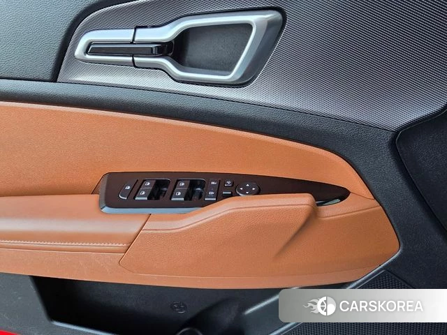 Kia Sportage 5th Generation 2023 Белый из Кореи, фото 4