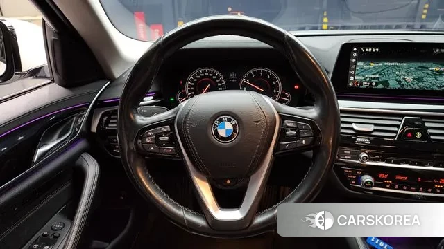 BMW 5 Series (G30) 2018 Белый из Кореи, фото 4