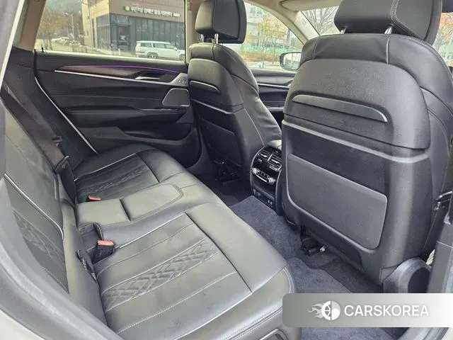 BMW 6 Series GT (G32) 2024 Белый из Кореи, фото 4