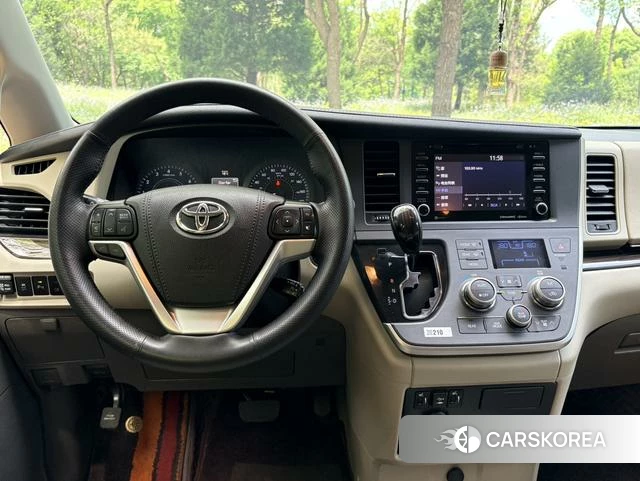 Toyota Sienna 2019 Черный из Китая, фото 4