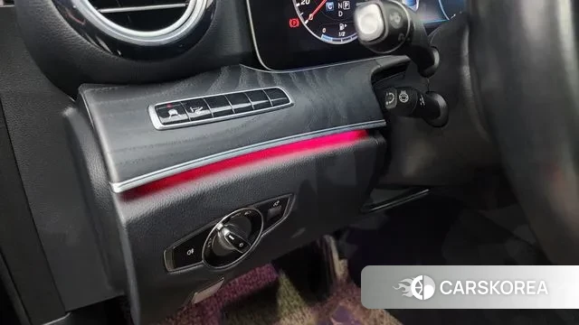 Mercedes-Benz E-Class W213 2019 Черный из Кореи, фото 4