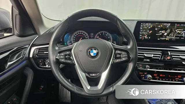 BMW 5 Series (G30) 2018 Серый из Кореи, фото 4
