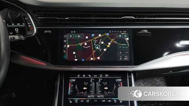 Audi Q8 (4M) 2021 Серебряный из Кореи, фото 4