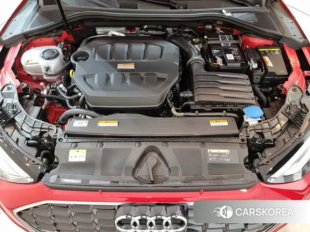 Audi A3 (8Y) 2023 Красный из Кореи, фото 4