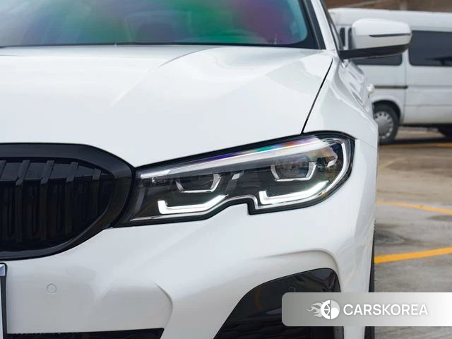 BMW 3 series id 3888967 из Китая 4