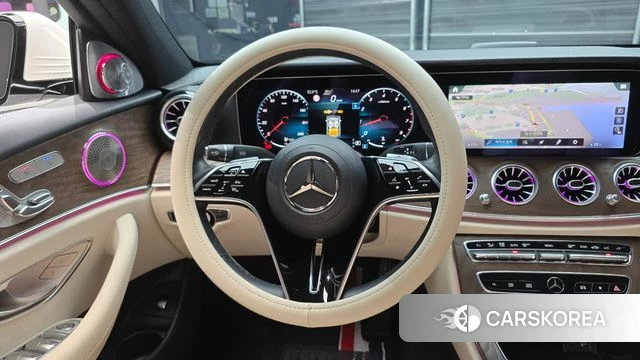 Mercedes-Benz E-Class W213 2022 Белый из Кореи, фото 4