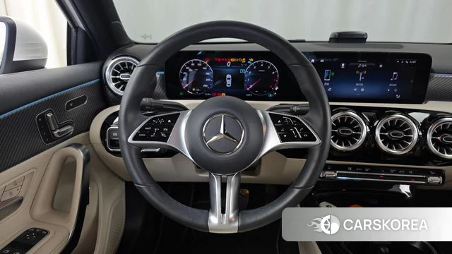 Mercedes-Benz A-Class W177 2024 Белый из Кореи, фото 4