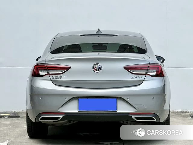 Buick Regal 2023 Темно-серый из Китая, фото 4